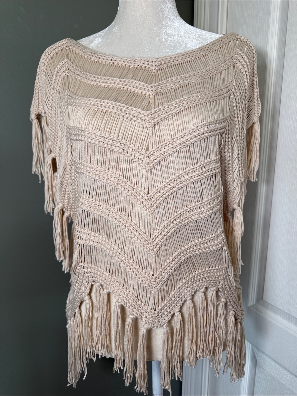 New In Crochet Fringe Poncho Top Boho Festival Beach Cover Up S/M NWT